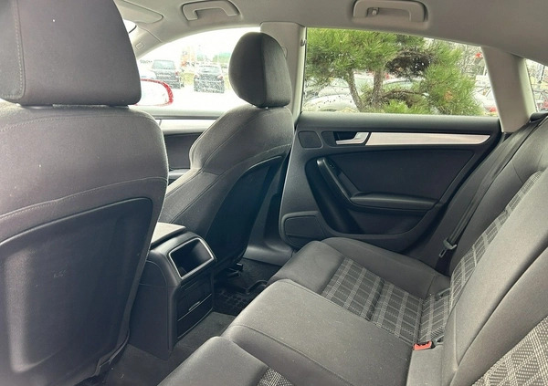 Audi A5 cena 42900 przebieg: 268000, rok produkcji 2011 z Sławno małe 154
